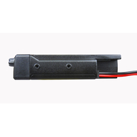 Боковые разъёмы Racio R1200 UHF для подключения тангенты, питания и программирования