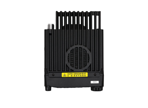 Металлический корпус и алюминиевый радиатор рации Racio R2200 UHF для отвода тепла
